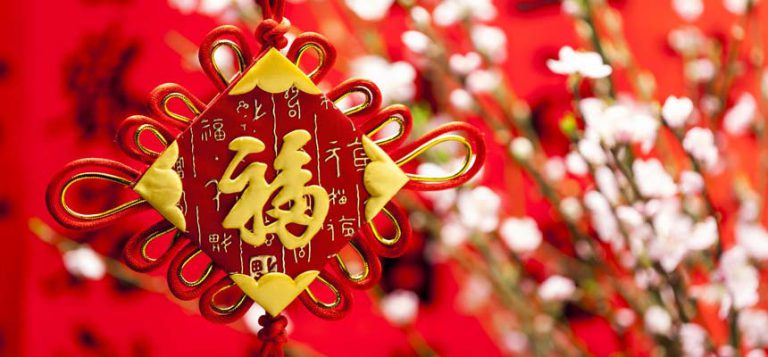 colors to avoid on chinese new year